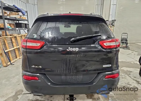 2016 Jeep Cherokee Latitude z USA, uszkodzony, nr VIN 1C4PJMCS1GW129873